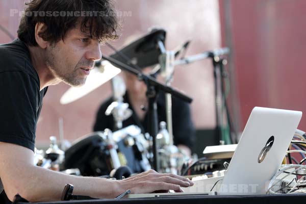 MOUSE ON MARS - 2012-05-26 - PARIS - Parc de la Villette - 